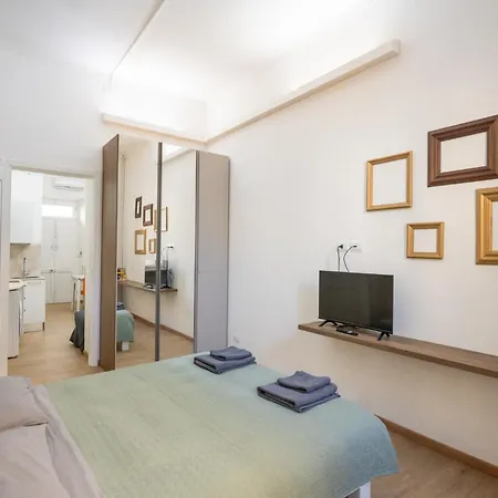 Mb 8 • Bilo Ristrutturato Con Balcone | Wifi | Self Check-in דירה