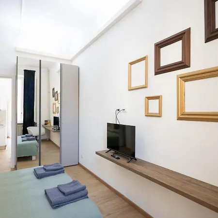 Mb 8 • Bilo Ristrutturato Con Balcone | Wifi | Self Check-in דירה *
